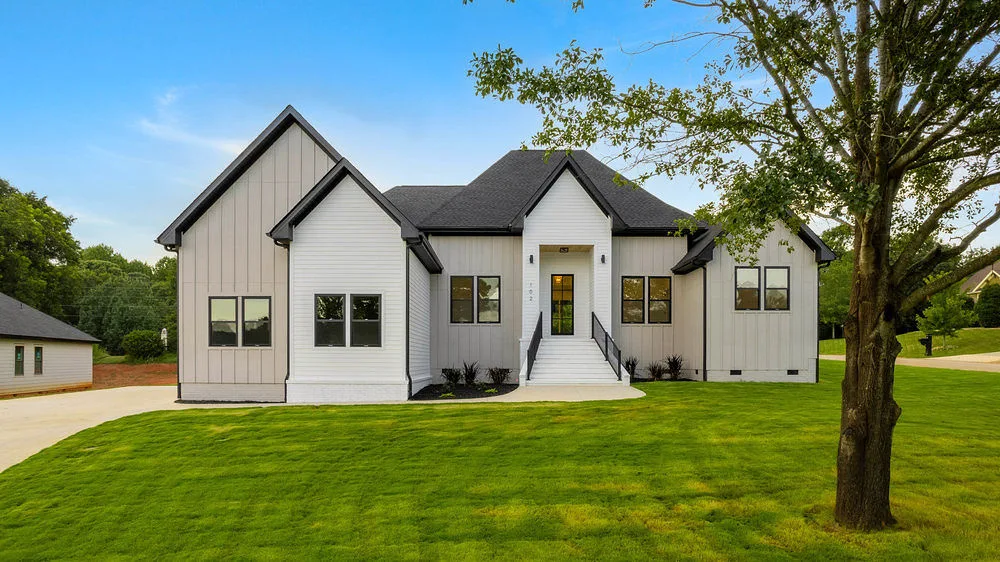 Modern White Farmhouse